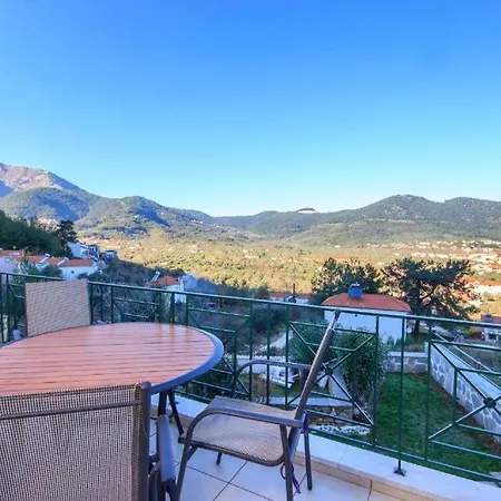 Hilltop Heaven Villa *